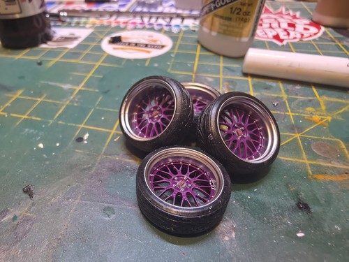 Scale bbs staggered 3d - 1/24,